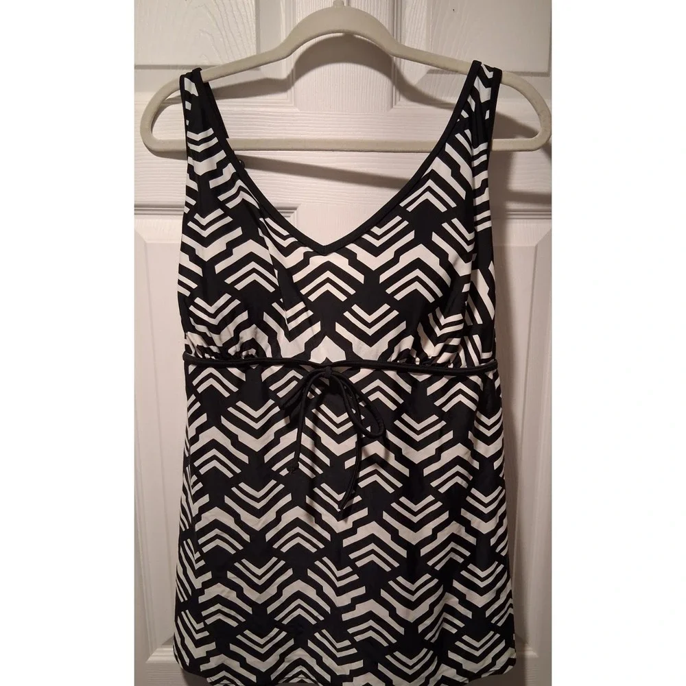 Lane Bryant Black White Swim Tankini Adjustable Straps Women's Size 26